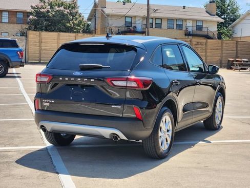 Used 2025 Ford Escape Active AWD/4WD image 15