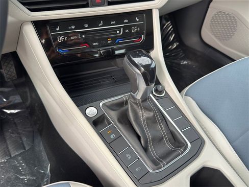 New 2026 Volkswagen Jetta SE image 17
