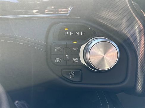 Used 2025 RAM 1500 Limited image 31