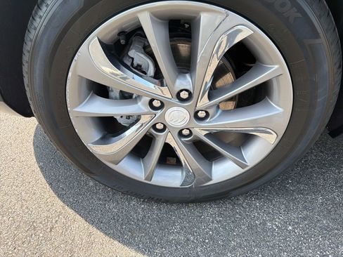 Used 2023 Buick Encore GX Essence w/ Experience Buick Package FWD image 8
