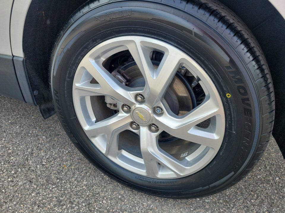 Used 2019 Chevrolet Equinox Premier FWD image 29