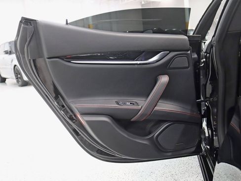 Used 2018 Maserati Ghibli S Q4 image 33