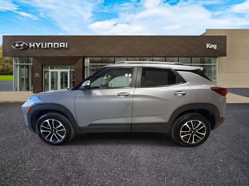 Used 2025 Chevrolet TrailBlazer LT image 19