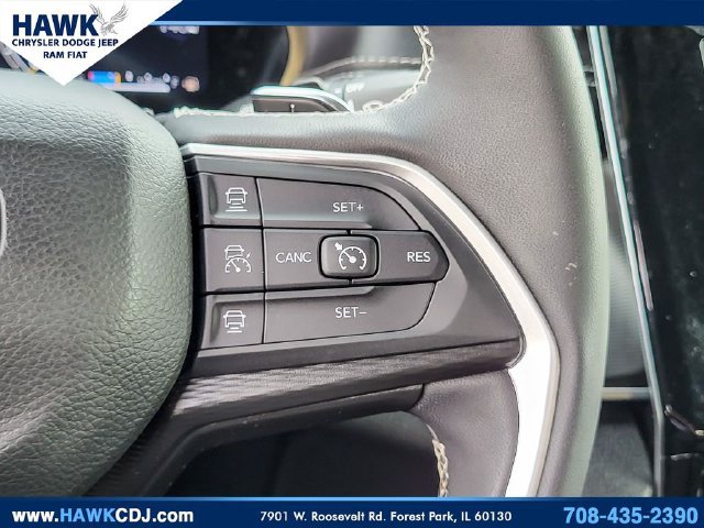 Certified 2025 Jeep Grand Cherokee Laredo X w/ Luxury Tech Group I AWD/4WD image 16