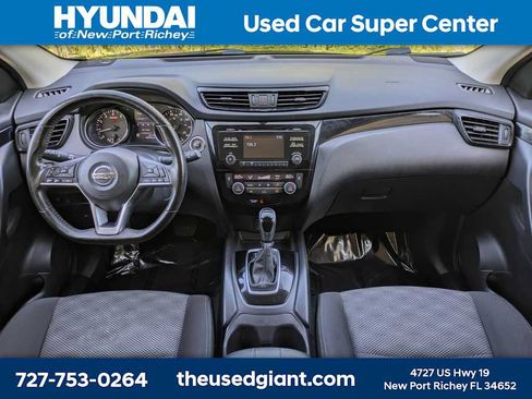 Used 2018 Nissan Rogue Sport SV w/ SV All-Weather Package AWD/4WD image 18