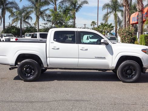 Used 2020 Toyota Tacoma SR5 image 10