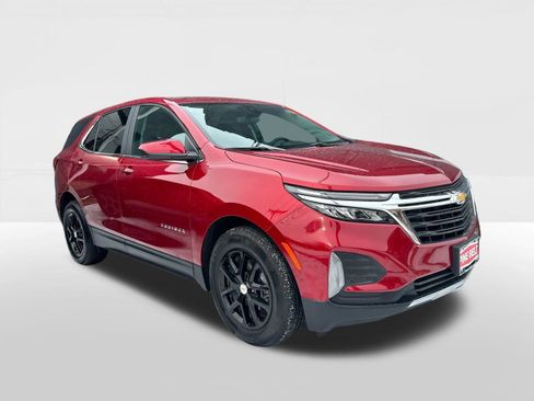 Used 2024 Chevrolet Equinox LT image 1