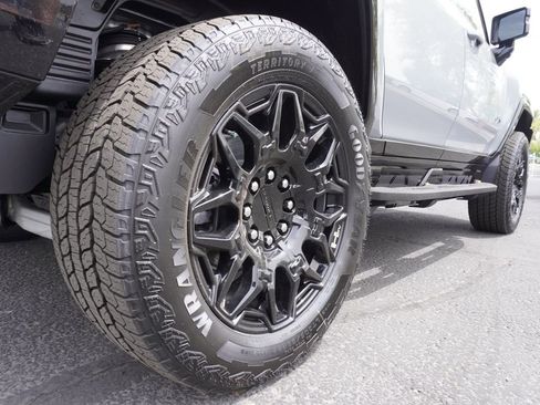 New 2025 GMC Hummer EV 2X image 6