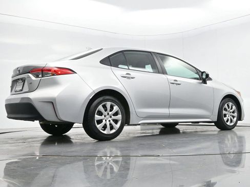 Used 2023 Toyota Corolla LE FWD image 44