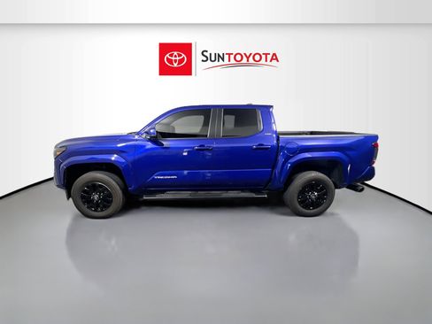 Used 2025 Toyota Tacoma SR5 RWD image 7
