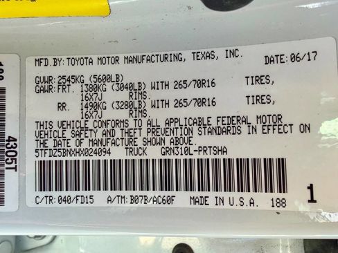 Used 2017 Toyota Tacoma TRD Off-Road w/ Tow Package AWD/4WD image 48