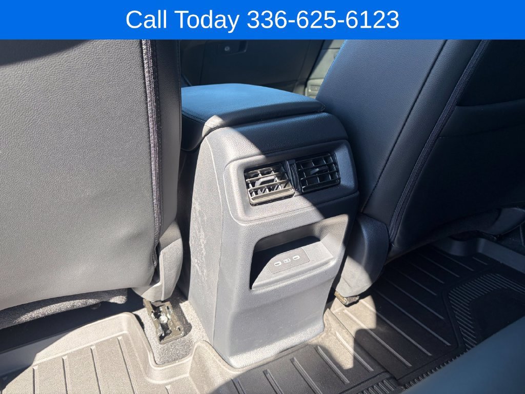 Used 2025 Honda CR-V EX-L image 24