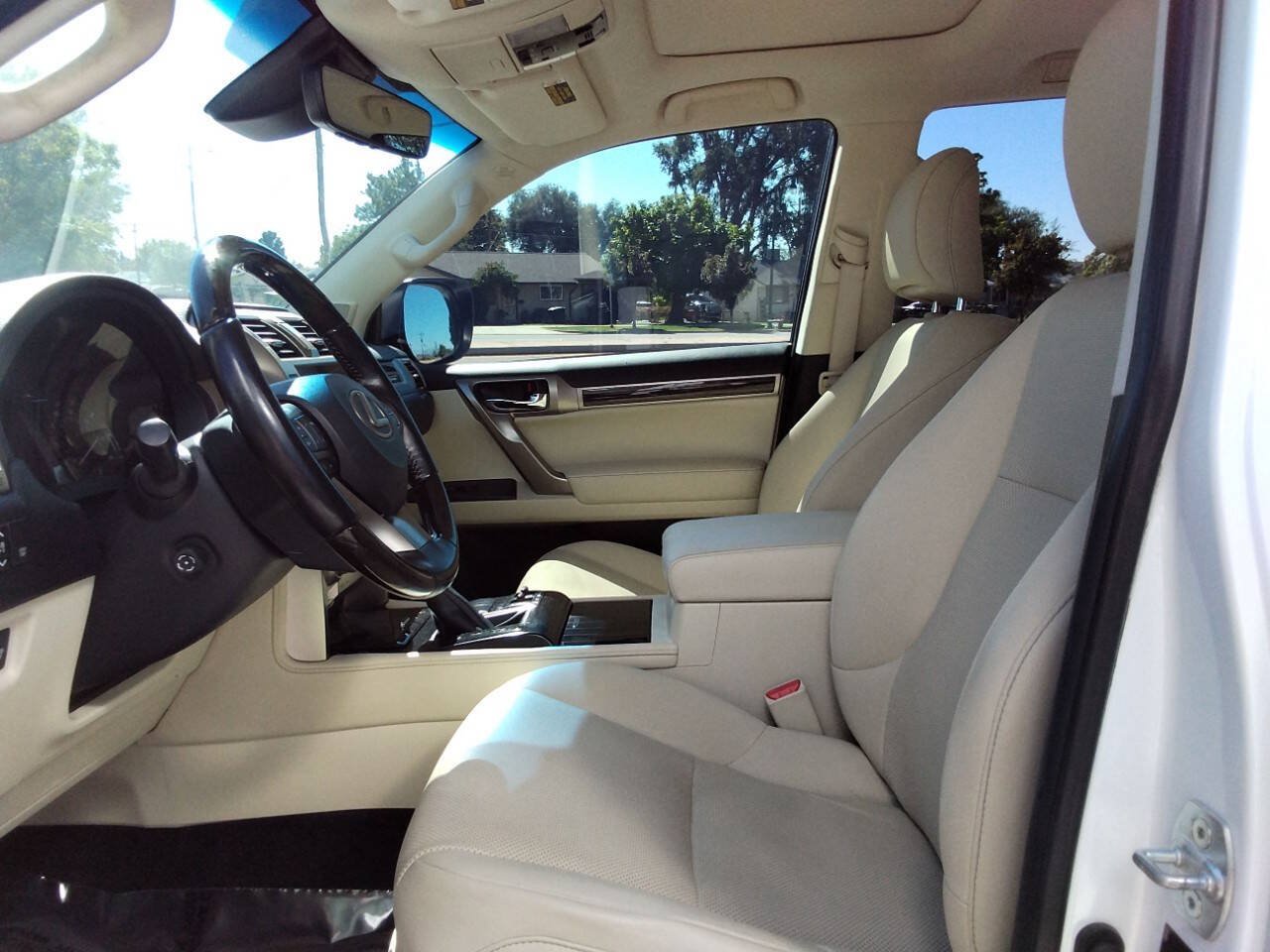Used 2021 Lexus GX 460 Premium w/ Premium Package AWD/4WD image 7