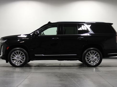 Used 2021 Cadillac Escalade Premium Luxury image 7