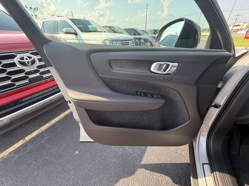 Used 2023 Volvo XC40 Recharge Plus AWD/4WD image 11