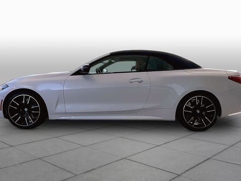 Used 2026 BMW M440i Convertible RWD image 32