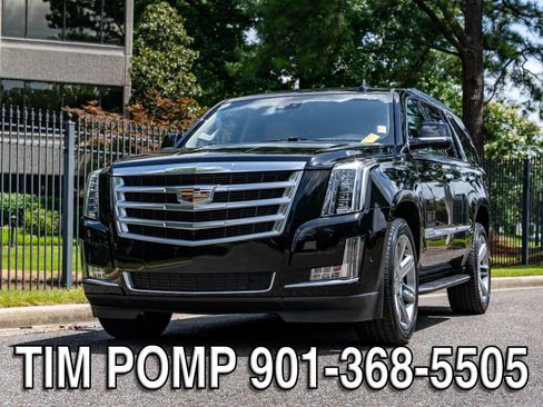 Used 2020 Cadillac Escalade Luxury RWD image 2