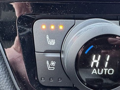 New 2026 Toyota Grand Highlander AWD Hybrid image 30