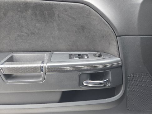 Used 2014 Dodge Challenger SRT8 image 24