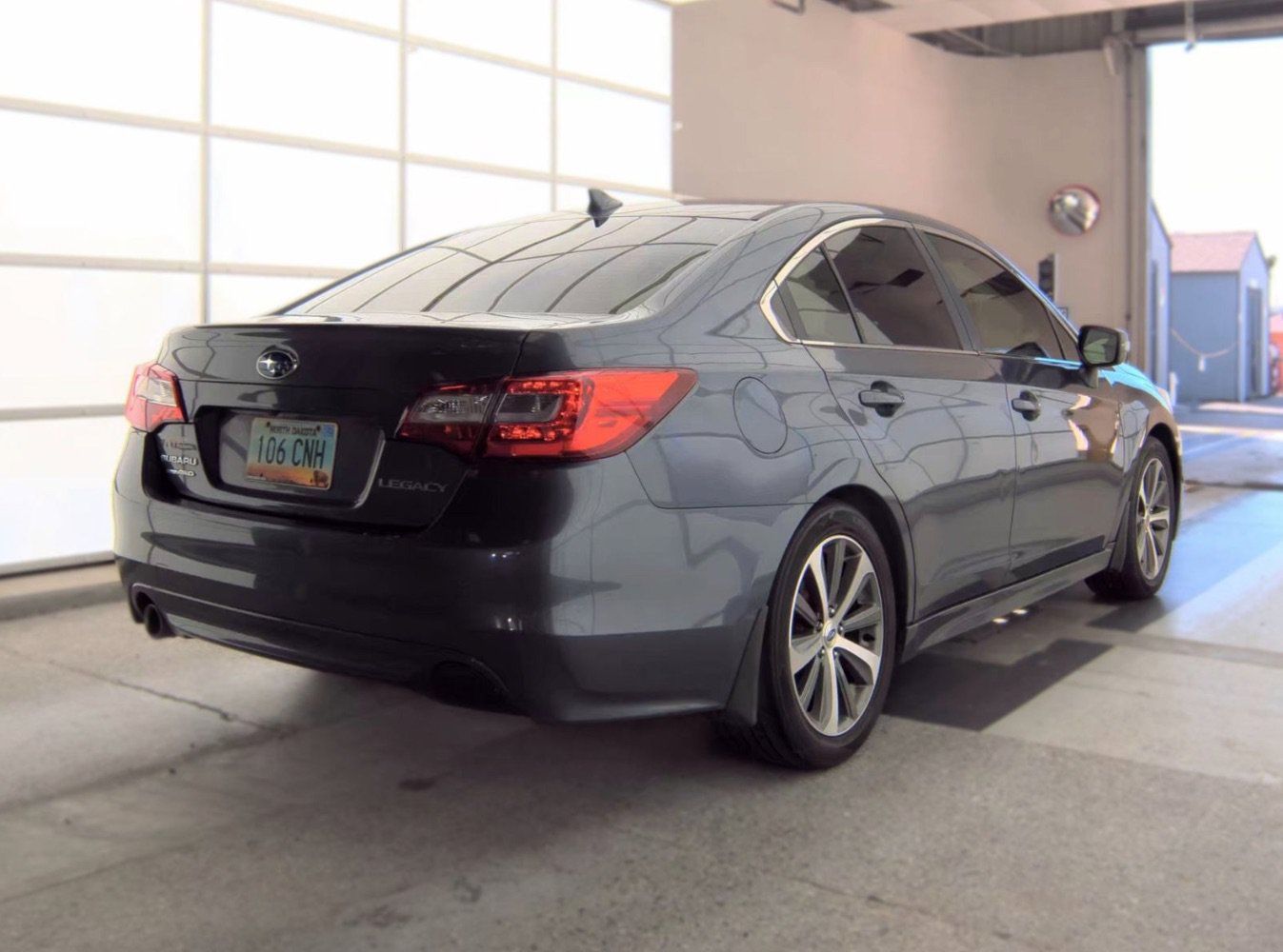 Used 2016 Subaru Legacy 2.5i Limited AWD/4WD image 4