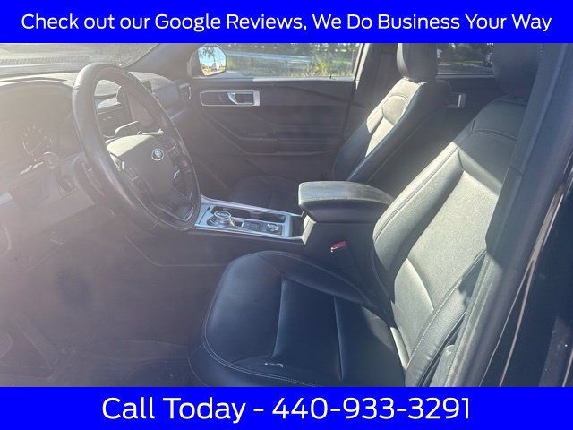 Used 2020 Ford Explorer XLT w/ Equipment Group 202A AWD/4WD image 21