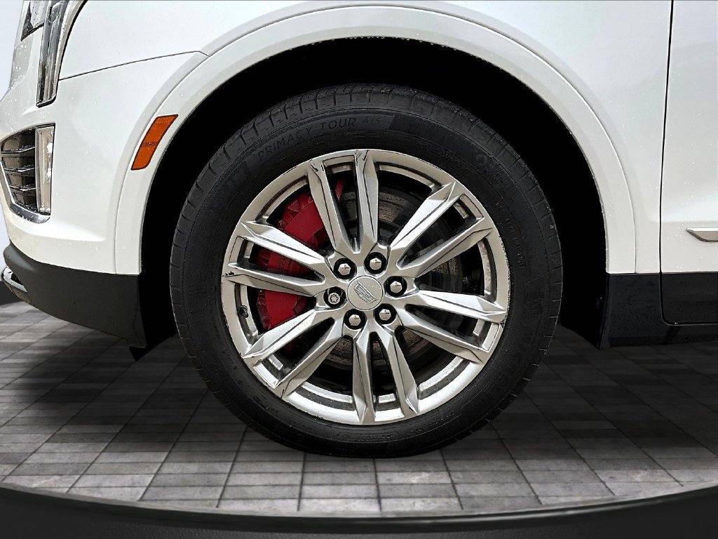 Used 2022 Cadillac XT5 Sportv w/ LPO, Floor Liner Package AWD/4WD image 36
