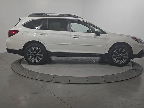 Used 2016 Subaru Outback 2.5i Limited image 7