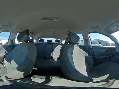 Used 2025 Kia K4 FWD image 42