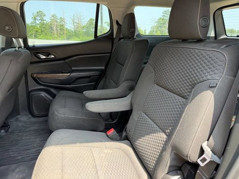 Used 2018 GMC Acadia SLE w/ LPO, Floor Liner Package FWD image 10
