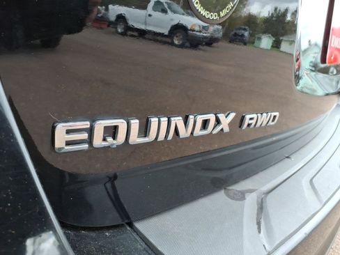 Used 2017 Chevrolet Equinox LT w/ True North Edition AWD/4WD image 4