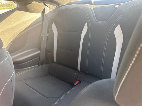 Used 2022 Chevrolet Camaro LT w/ Technology Package image 7