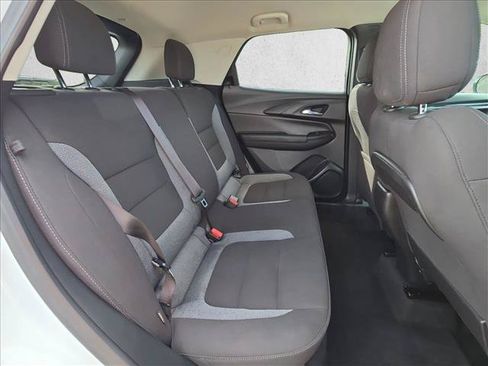 Used 2024 Chevrolet TrailBlazer LT FWD image 18