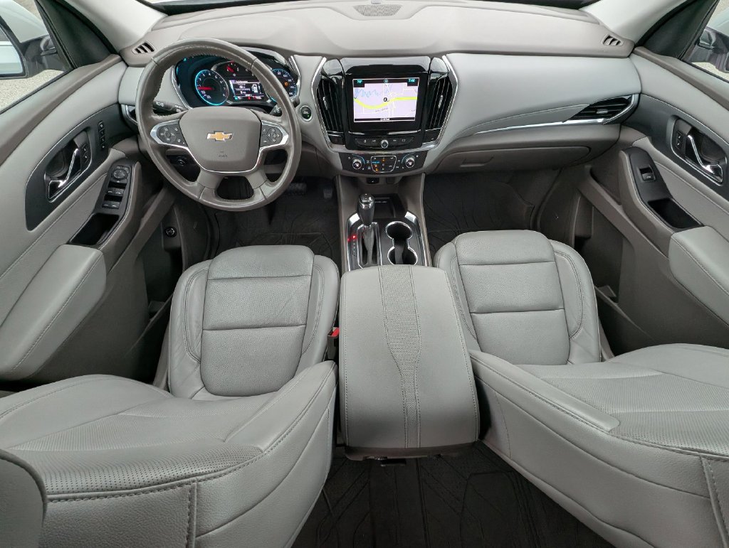 Used 2019 Chevrolet Traverse Premier w/ Driver Confidence II Package FWD image 28