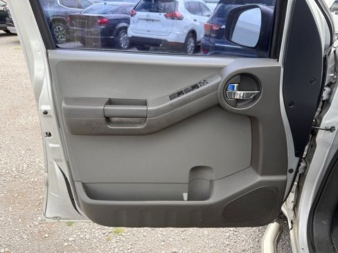 Used 2014 Nissan Xterra S AWD/4WD image 6