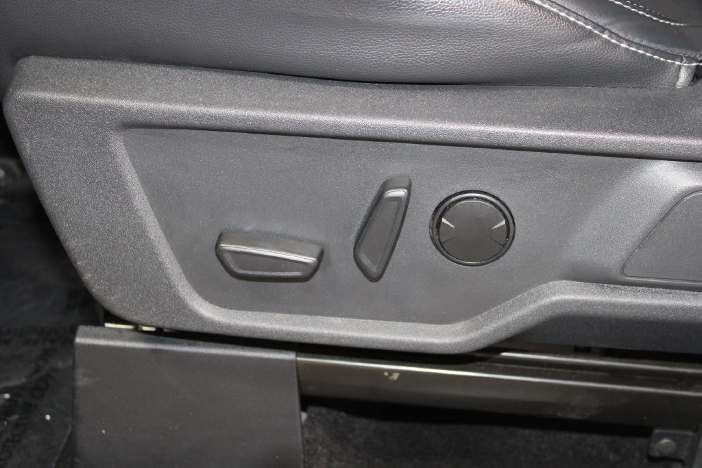 Used 2025 Ford Bronco Outer Banks AWD/4WD image 32