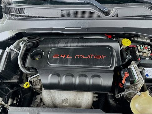 Used 2020 Jeep Compass Latitude image 28