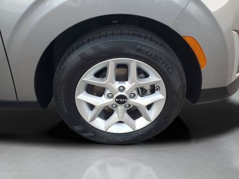 Certified 2024 Kia Soul LX w/ Option Group 015 FWD image 28