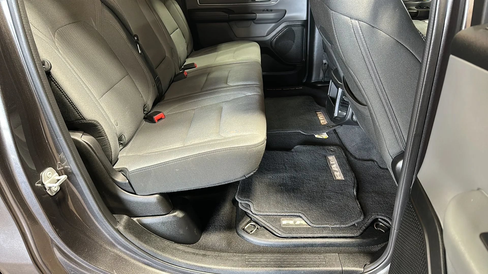 Used 2019 RAM 1500 Big Horn AWD/4WD image 13