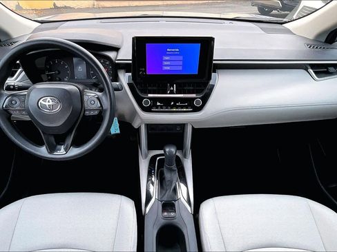 Certified 2024 Toyota Corolla Cross L image 13