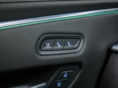 Used 2021 Cadillac Escalade Sport w/ Driver Assist Tech Package image 31