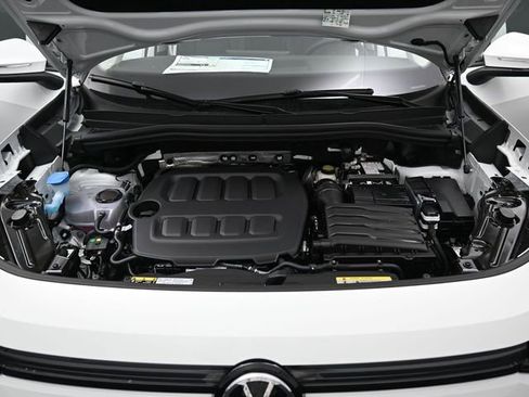 New 2026 Volkswagen Tiguan SE AWD/4WD image 15