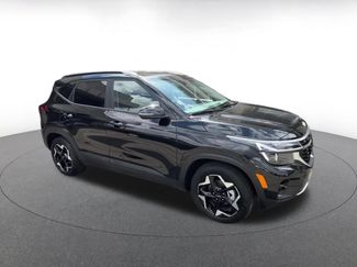 Used 2025 Kia Seltos S video 2