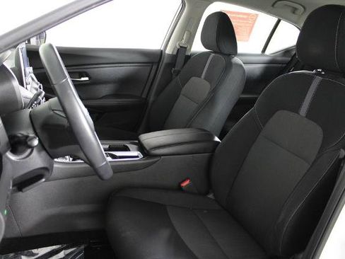 Certified 2022 Nissan Sentra SV FWD image 20