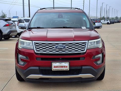 Used 2017 Ford Explorer Platinum AWD/4WD image 5