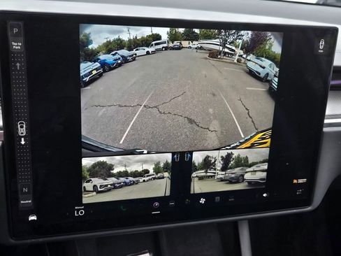 Used 2022 Tesla Model X Plaid AWD/4WD image 23