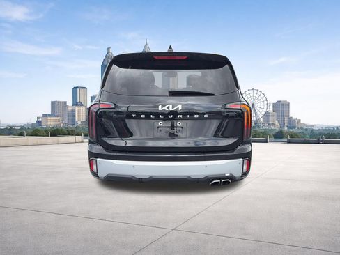 Used 2024 Kia Telluride EX w/ EX Captain's Chair Package FWD image 26