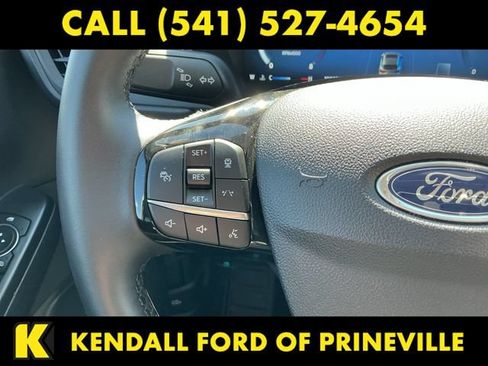 Used 2025 Ford Escape Platinum AWD/4WD image 19