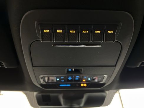 New 2025 Ford F250 Platinum image 28