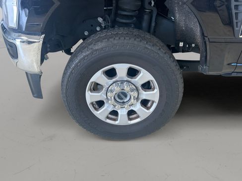 Used 2024 Ford F350 XLT AWD/4WD image 8