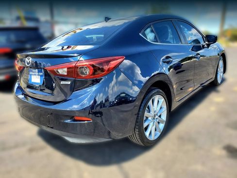 Used 2017 MAZDA MAZDA3 Grand Touring w/ Premium Equipment Package FWD image 17